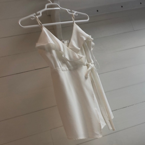 Romper - Picture 3 of 4